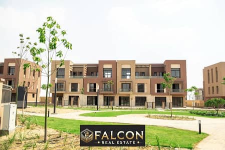 3-BR apartment, Ready to Move , minutes away from AUC and 90th Street in the Fifth Settlement, in a fully serviced compound