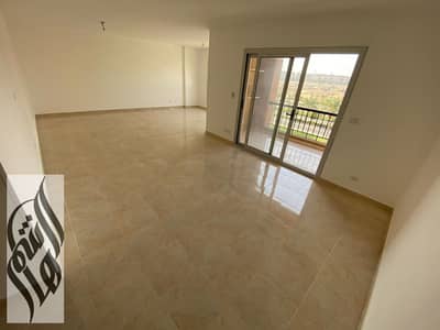 Apartment for rent in Madinaty, 206 square meters    B8    First floor  Stream view