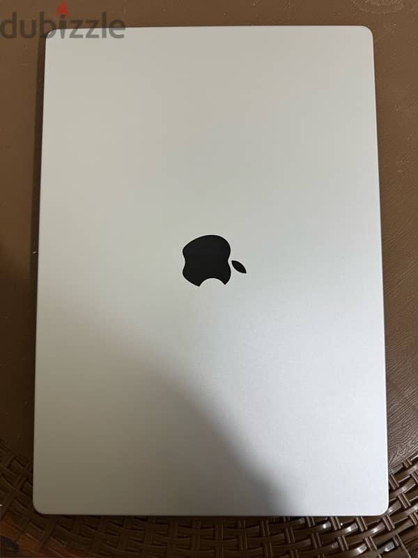 MacBook pro m2 pro 2