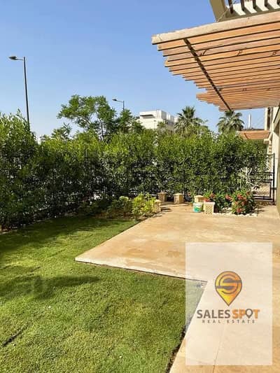 Villa Town House for sale in Ray Sarai Compound next to Madinaty