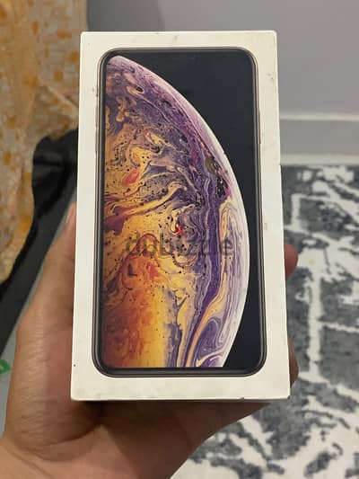 أيفون xs max