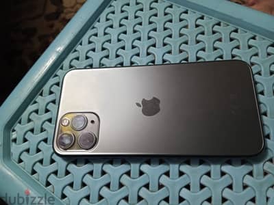 iPhone 11pro بحاله ممتاززززه