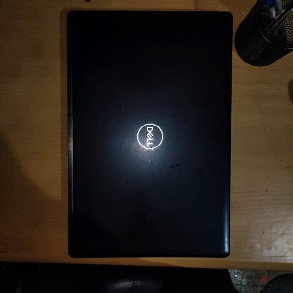 Dell Latitude 5590 2