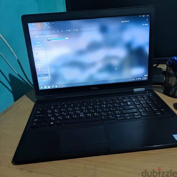 Dell Latitude 5590 4