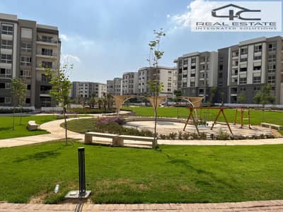 For sale apartment 2 bedrooms ready to move with lowest installments and best down payment in hyde park fifth settlement open view landscape