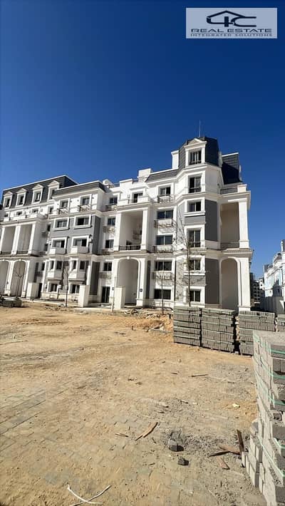 I-Villa Roof A 3 bedroom for sale with lowest down payment and instalment at phase MV in compound Mountian view icity new cairo delivery 6/2025