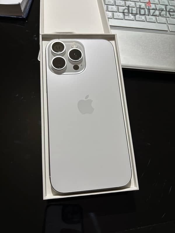 iphone 16 pro max 5