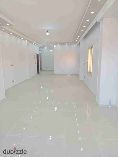 Apartment for rent in South Lotus Fifth Settlement Very special location  And then to the American University, Agora Mall, Platinum Club, Banque Misr Club, and all services Second floor apartment Front Electricity, natural gas, electricity, and water Are