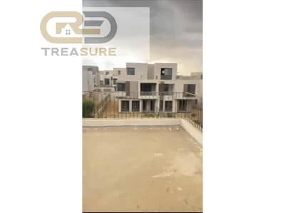 Twin House for sale in Sodic East prime location .