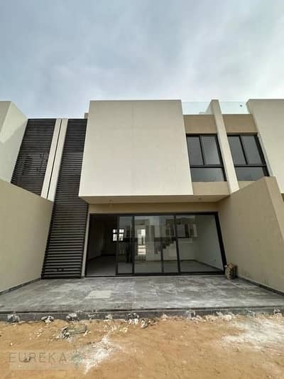 Town house 243m for sale In Compound El Burouj