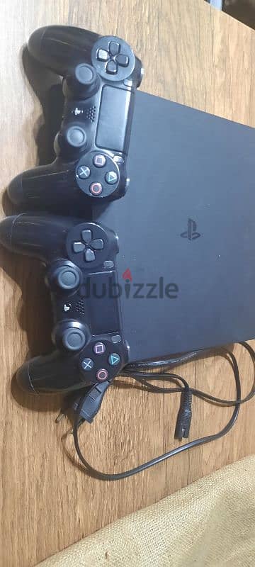 ps4slim 500g 2controllers +6games