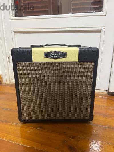 Cort cm15r Amplifier for Electric Guitar