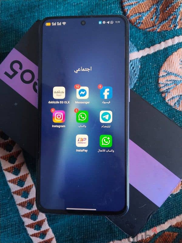 realme gt neo 5 (1000/16) ضهر مكسور للبيع او للبدل 1