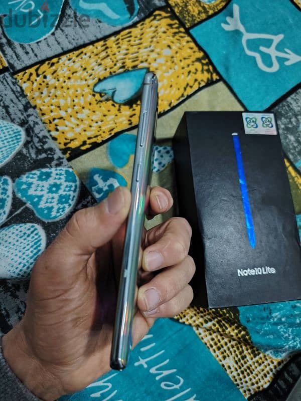 Samsung Note 10 Lite 1