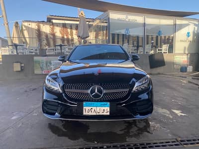 Mercedes-Benz C300 2020