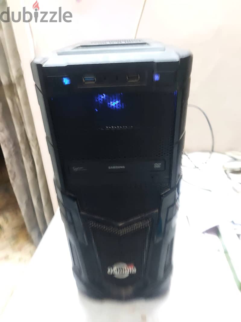 PC GAMIN Core i7 9700 4