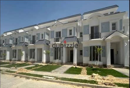 A ready to move fully finished townhouse villa at mountain view 4 6th of october