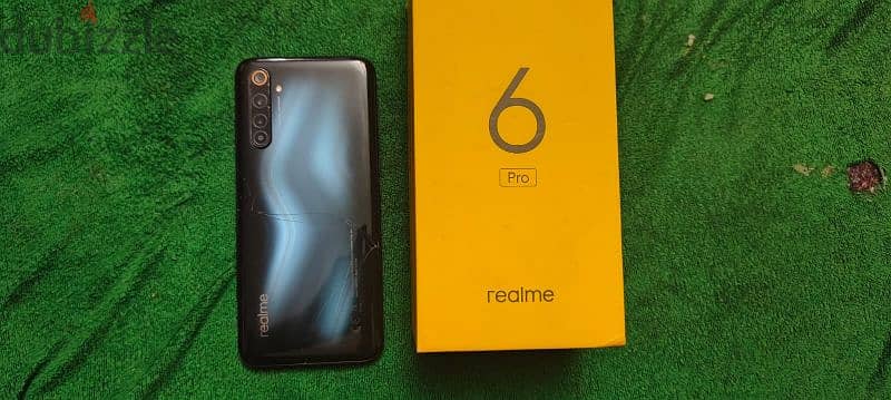 Realme 6 pro بحاله فوق الممتازه به شرخ في الظهر فقط زيروووا 1