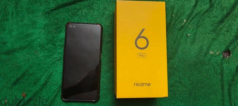 Realme 6 pro بحاله فوق الممتازه به شرخ في الظهر فقط زيروووا 3