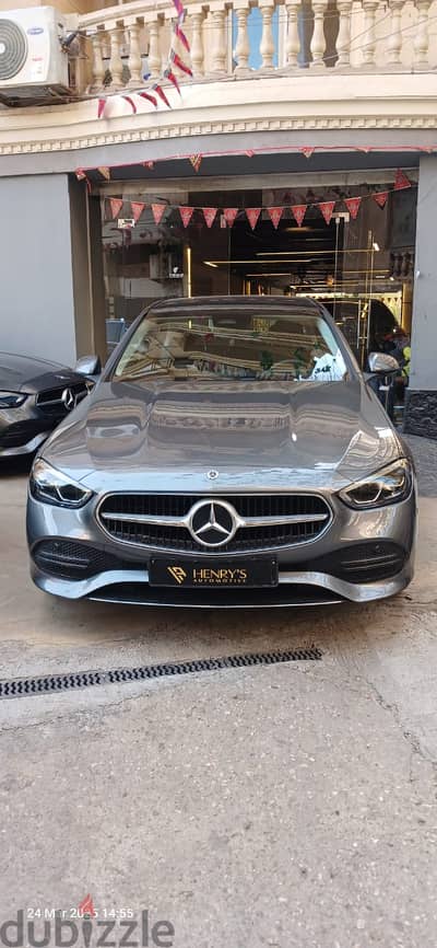 Mercedes Benz C180 Avantgard Plus 2024