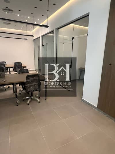 مكتب مفروش برايم لوكيشن للايجار قرب واتر واى و الرحاب التجمع Office Fully finished and furnished for rent next to Waterway and Rehab City in New Cairo