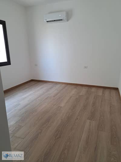 Apartment for rent with air conditioning in Fifth Square Al Marasem Compound in the Fifth Settlement, at the intersection with North 90th Street