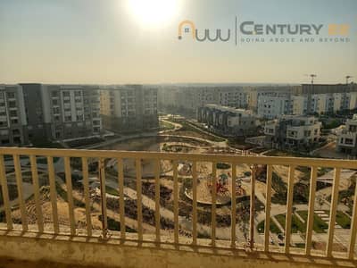 Apartment for sale in installments in Hyde Park Compound, New Cairo, semi-finished