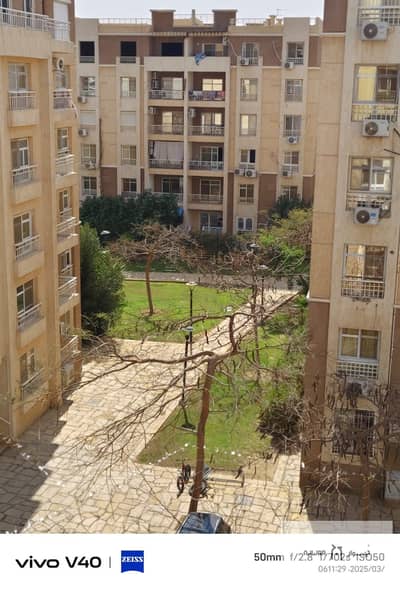 For sale, cash apartment in Madinaty, area 116 square meters, at the price of a studio, 3 bedrooms, 2 bathrooms, fourth floor, garden view, a masterpi