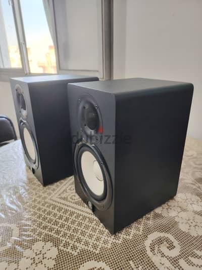 yamaha studio monitors 5 inch