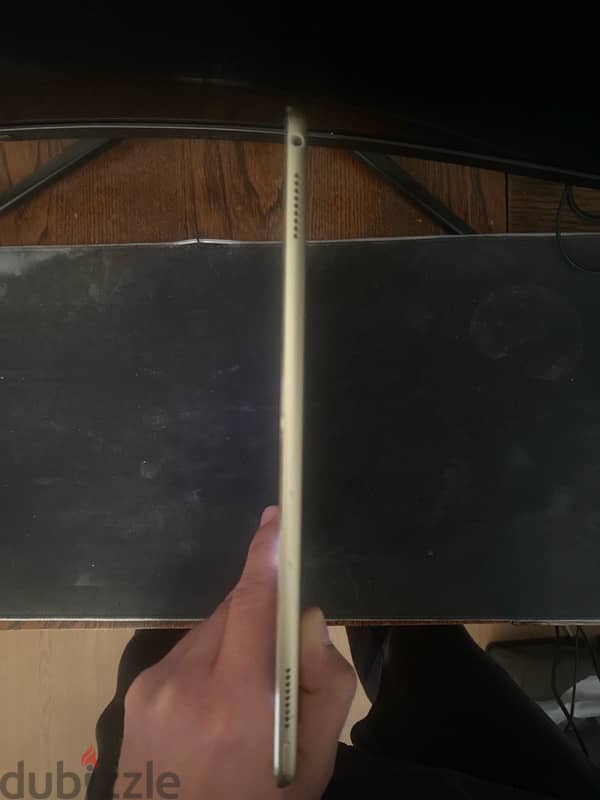 ipad pro (12.9 Inch) 2nd generation 32gb 3