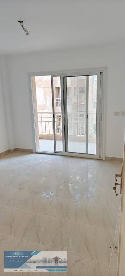 Apartment for sale with remaining installments in Madinaty Compound in New Cairo