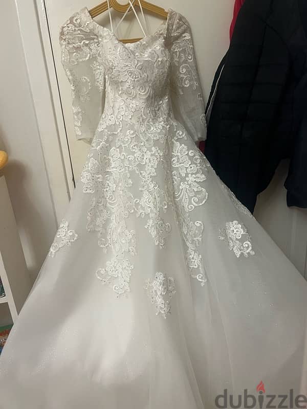 Tailor-made wedding dress 1