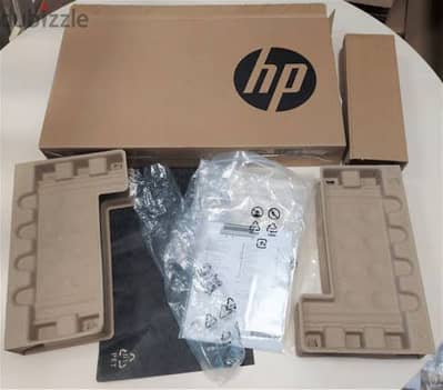 لاب توب hp بكل مشتملاته الاصليه لم يستخدم