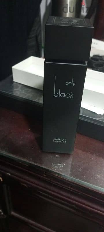 only black من العربيه للعود