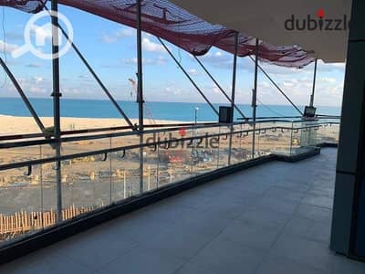 220 sqm apartment with panoramic view on the sea and lakes in El Alamein Towers