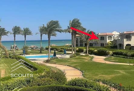 For a limited time , with installments over 10 years, a chalet for sale, ground floor with a garden in La Vista 6, Ain Sokhna, directly on the sea,