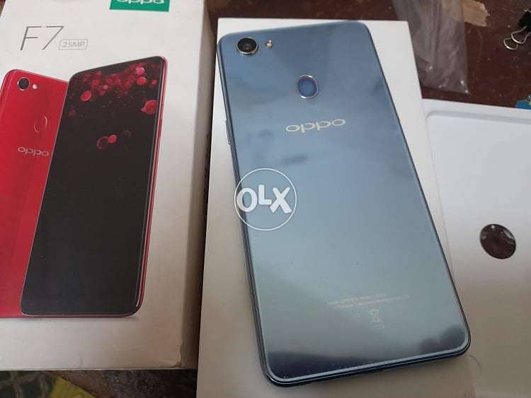 Oppo F7 0