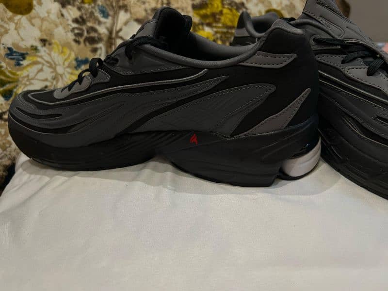 Adidas Orketro 13