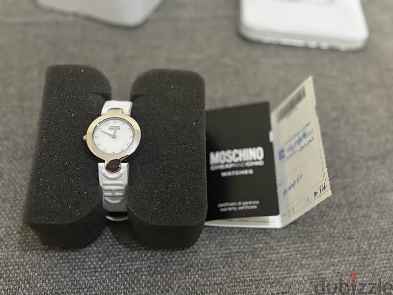 Moschino Cheap And Chic Watche new 1