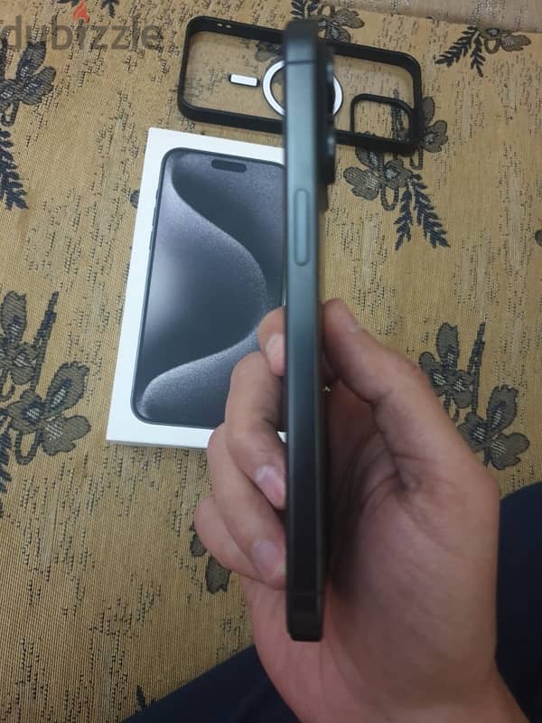 iPhone 15 Pro Max 256GB Black Titanium (Dual Sim) 5
