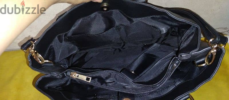 Black handbag 4