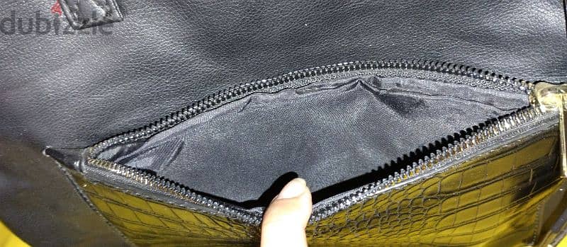 Black handbag 7