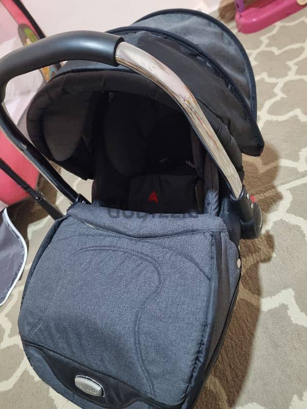 petit bebe car seat 1