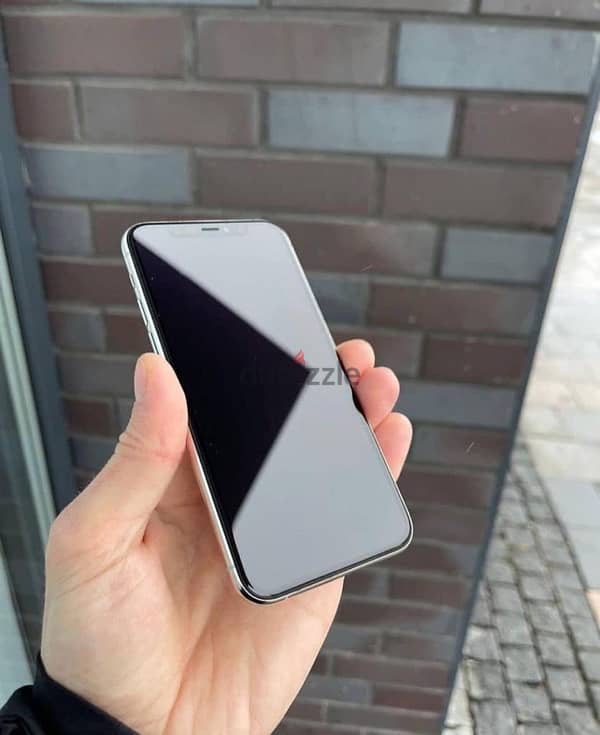 iPhone 11 Pro 3