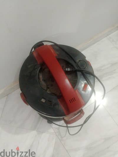 مكنسه كهربائيه استعمال خفيف