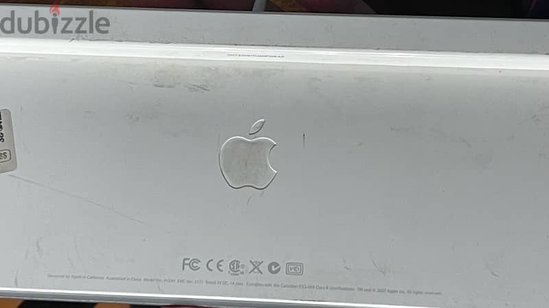 Apple wired mouse and wired keyboard 1