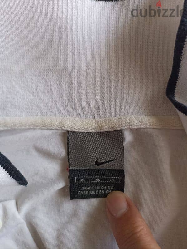 T shirt in very good condition 8