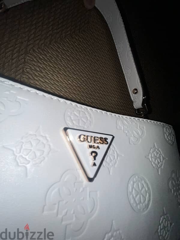 شنطه guess 1