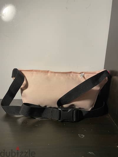 Levi’s waist bag
