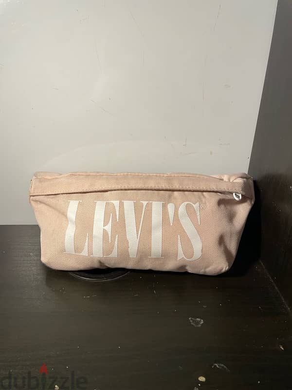 Levi’s waist bag 1